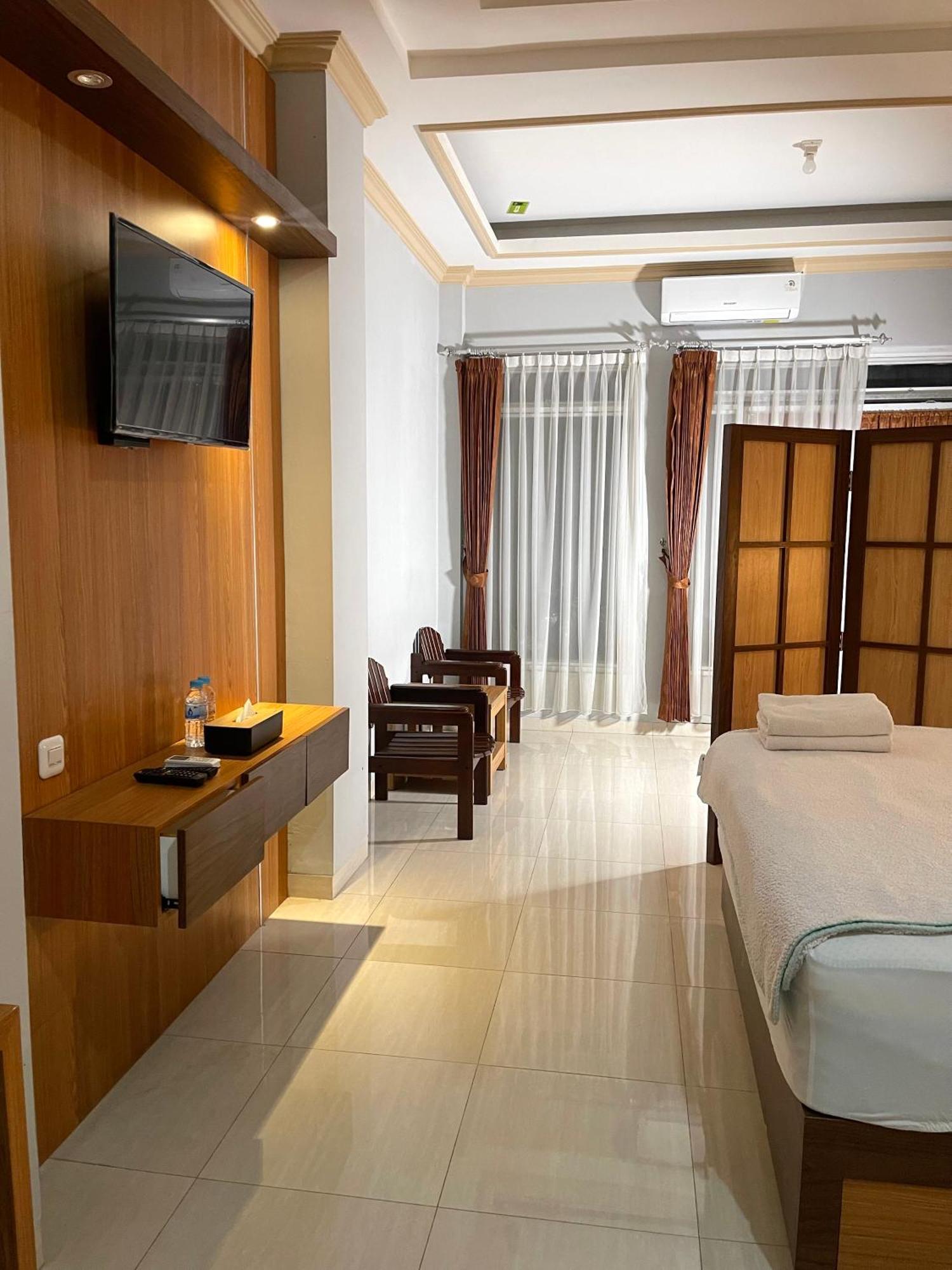 Wesbobo Inn Solo Экстерьер фото